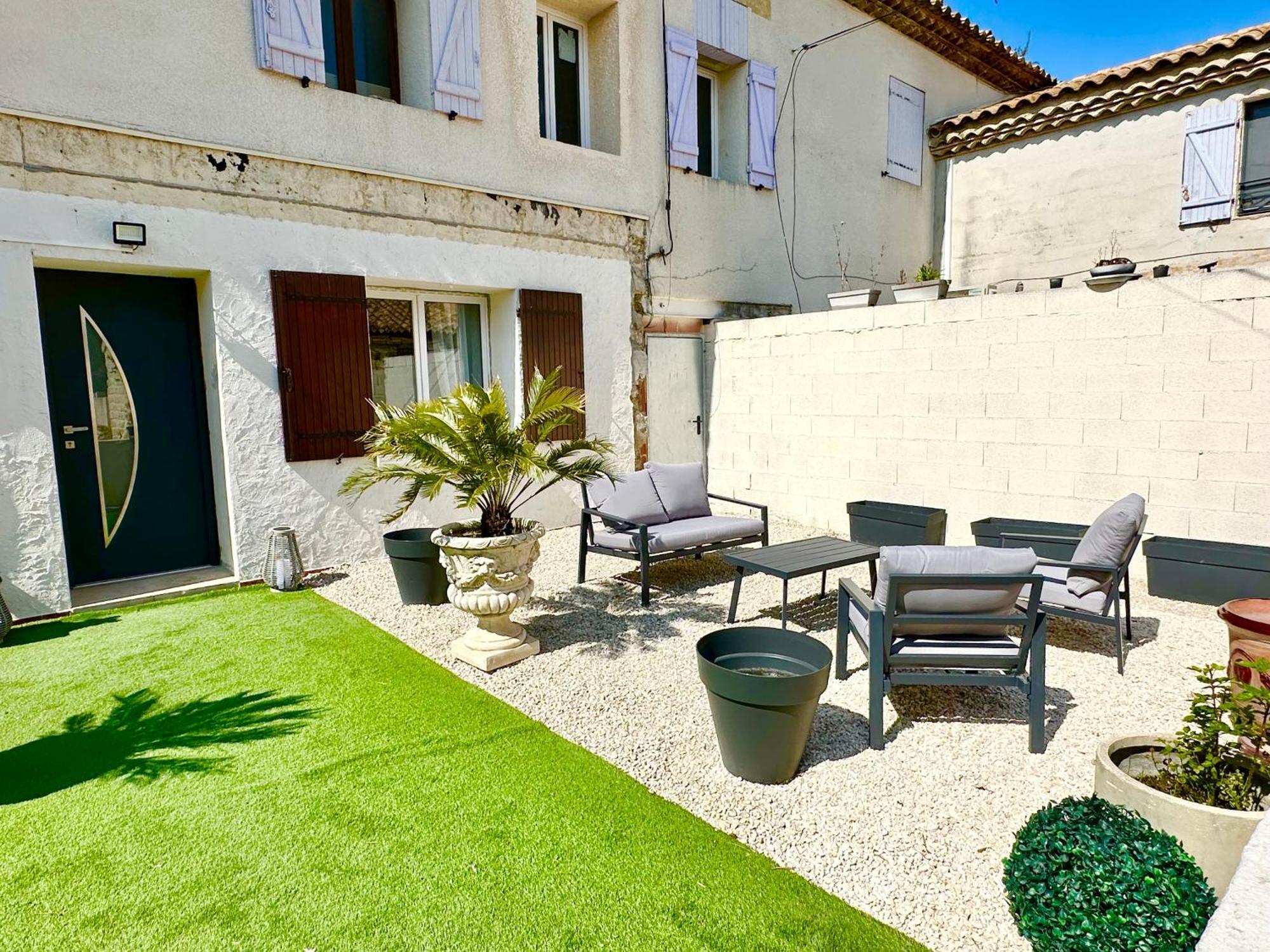 Les Appartements Du Mas - Rose Marie Aigues-Mortes Exterior foto