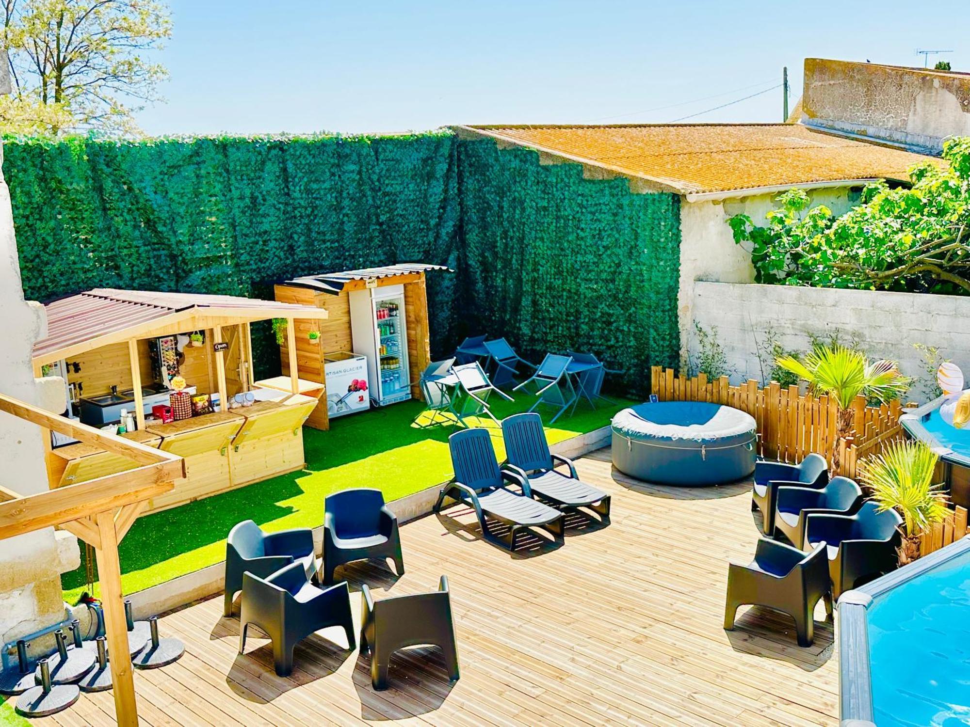 Les Appartements Du Mas - Rose Marie Aigues-Mortes Exterior foto